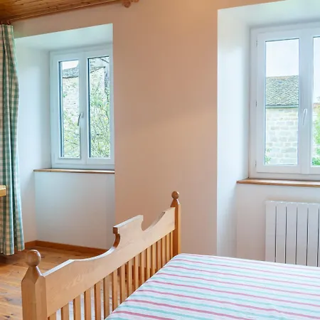 De France 6/7 Personnes 3 * Chaulhac